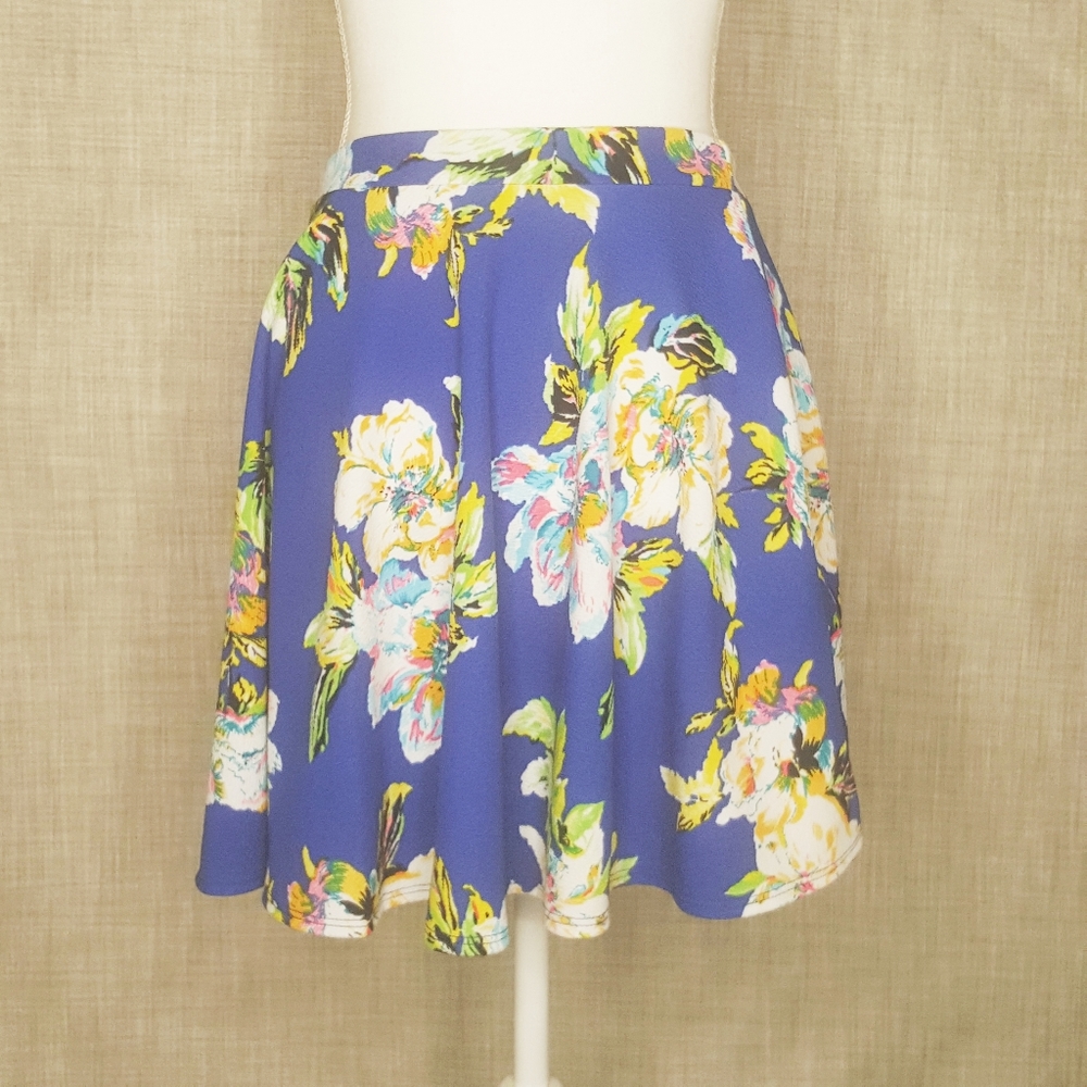 Skater Skirt, Flared, Stretchy Waistband, NWOT